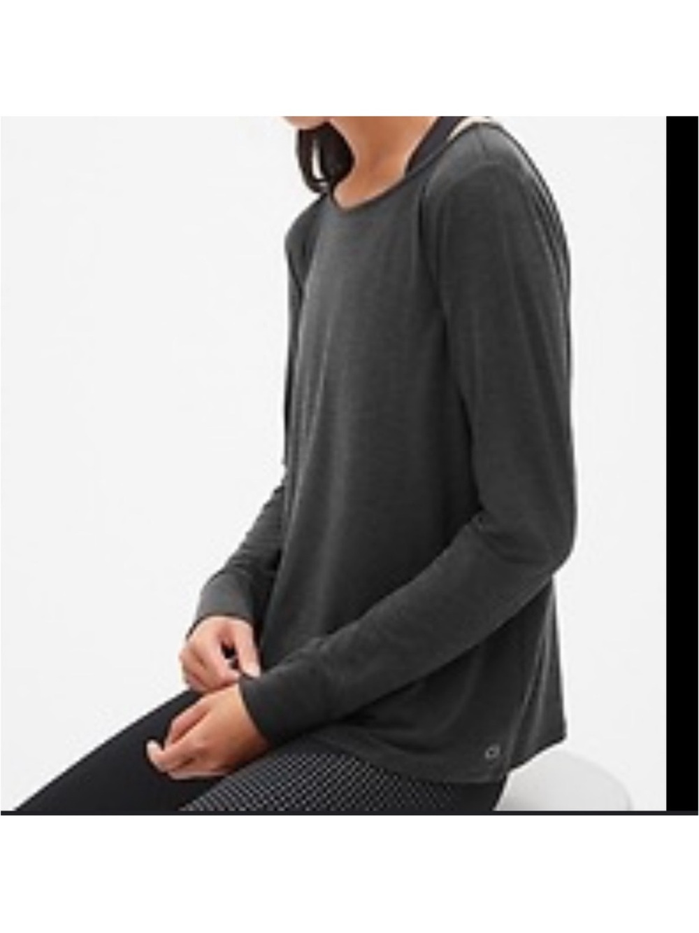 GAPFit Size Medium Breathe Boat Neck Long-Sleeve Activewear Top in Black/Silver